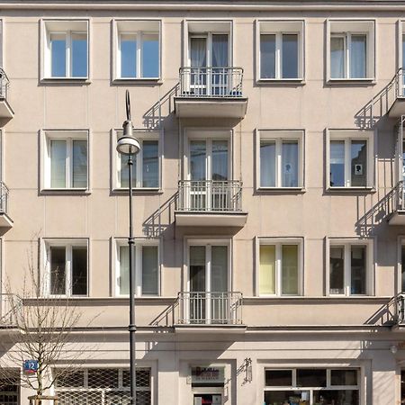 Central Apartment Emilii Plater By Noclegi Renters Warschau Buitenkant foto