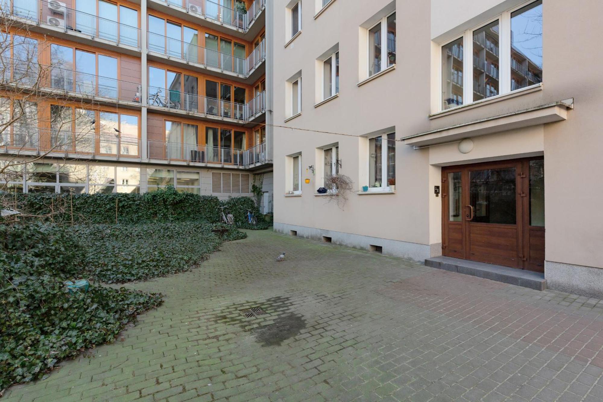 Central Apartment Emilii Plater By Noclegi Renters Warschau Buitenkant foto